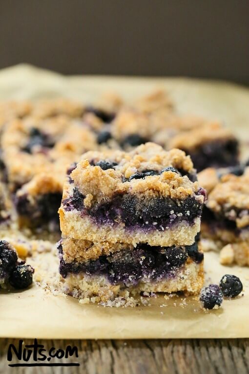 gluten-free-blueberry-crumb-bars-recipe